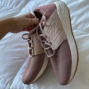 Women’s new balance fresh foam Cruz v2 nubuck pink/purple size 7.5
